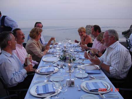 Festliches Dinner im Restaurant Atlas Club Nautica.